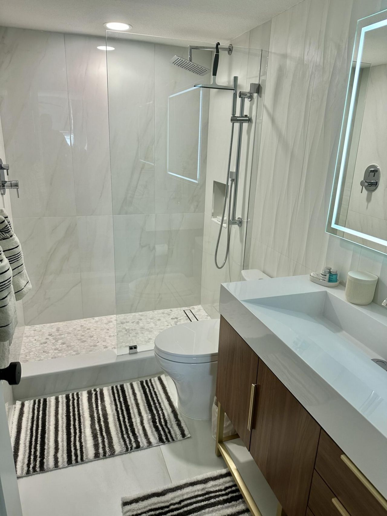 167 Yacht Club Way, Unit 204, Hypoluxo, FL 33462 Photo