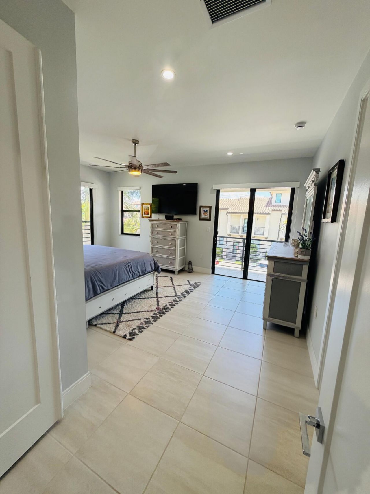 8288 NW 44th Terrace, Doral, FL 33166 Photo