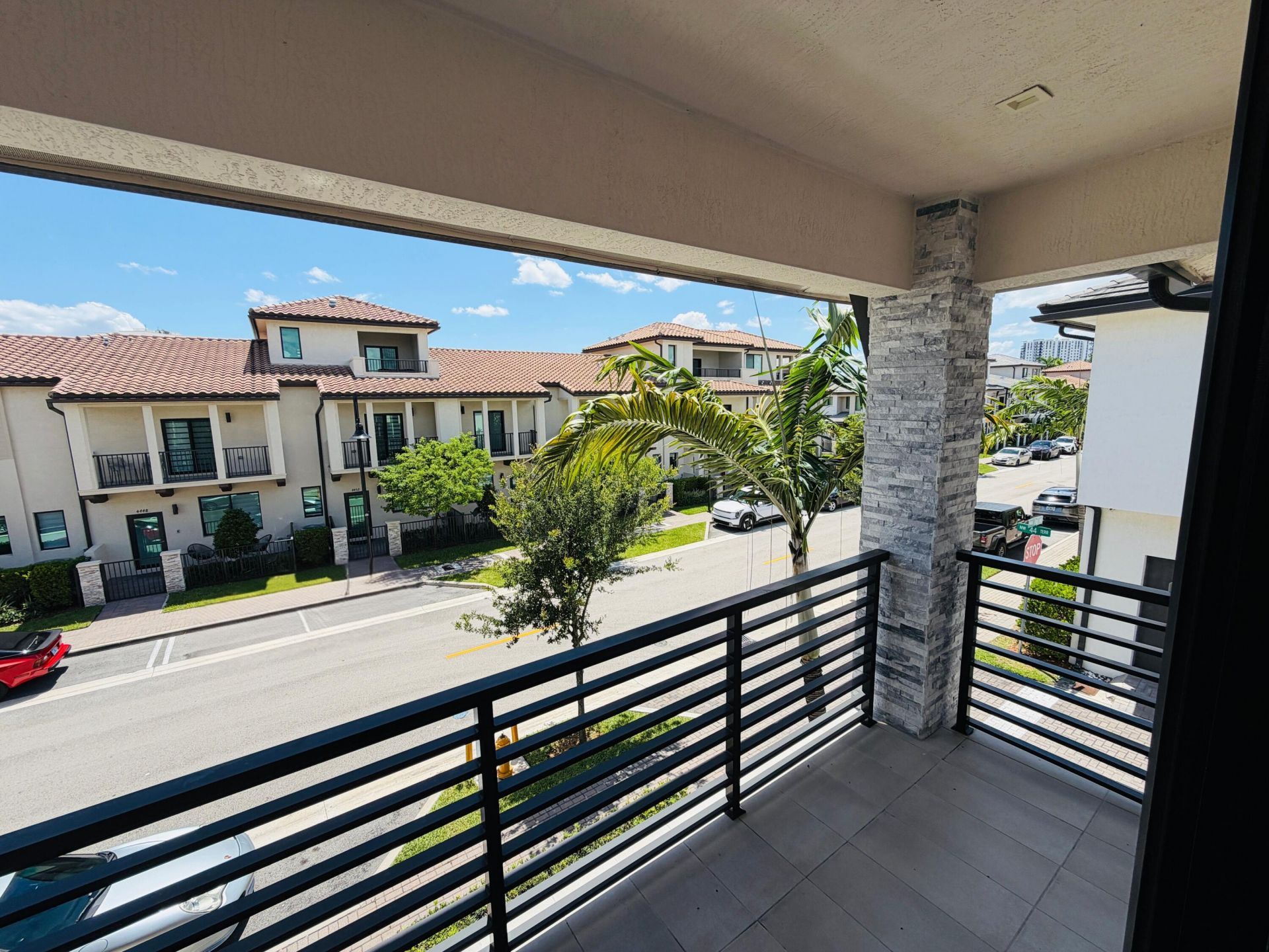 8288 NW 44th Terrace, Doral, FL 33166 Photo
