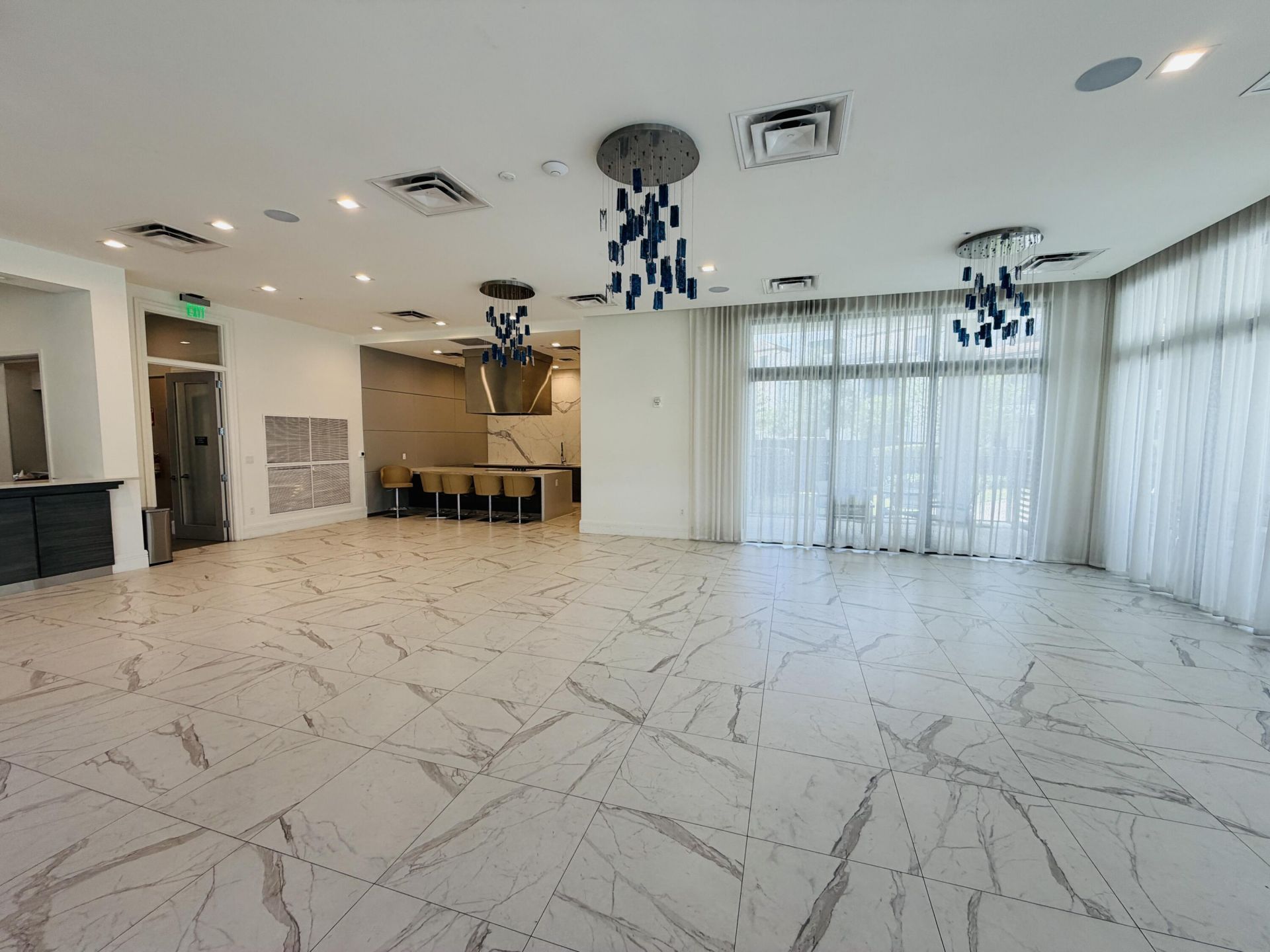 8288 NW 44th Terrace, Doral, FL 33166 Photo