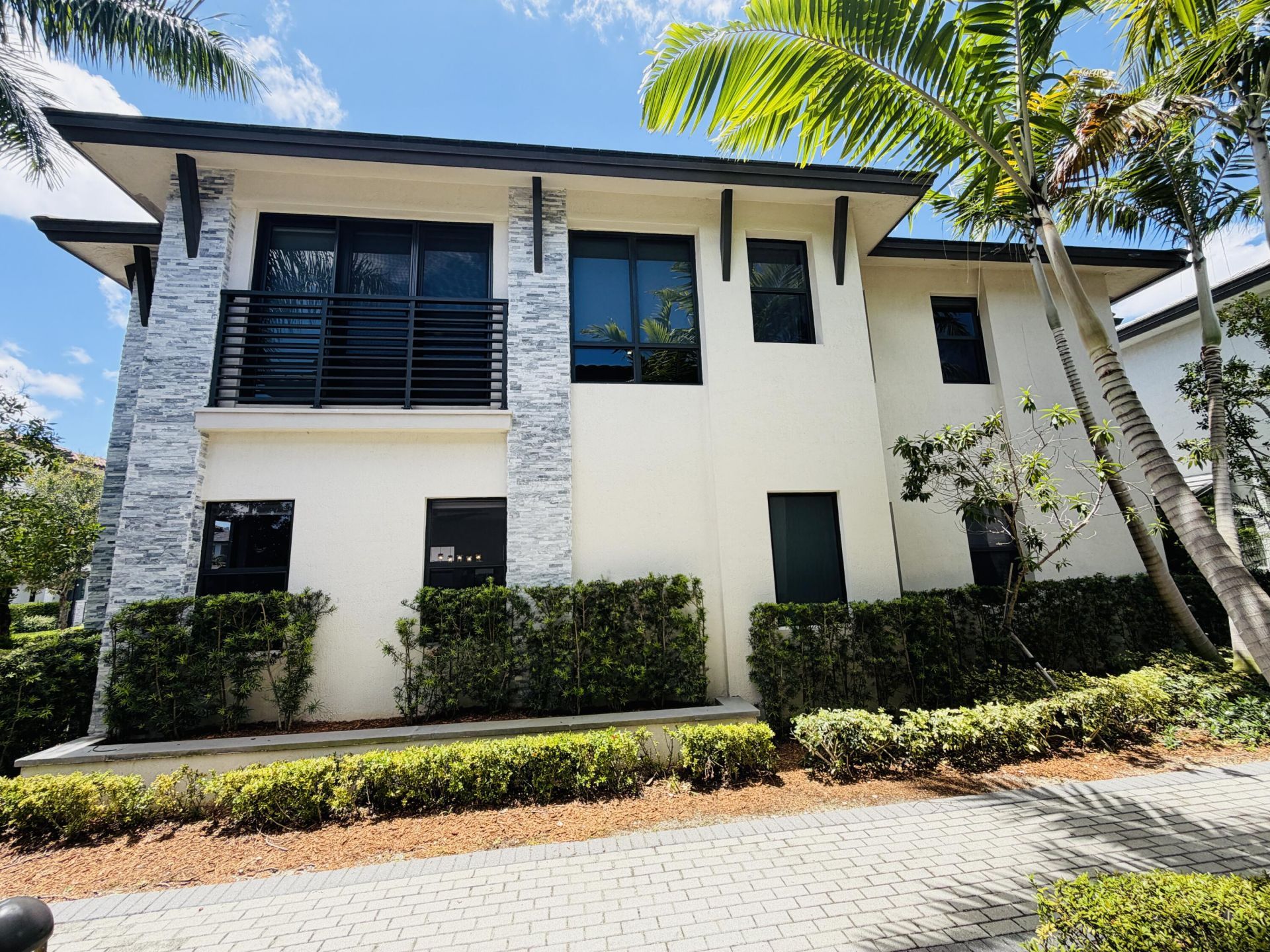 8288 NW 44th Terrace, Doral, FL 33166 Photo