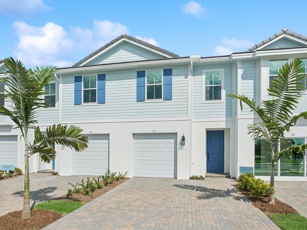 207 SE Birch Terrace, Stuart, FL 34997