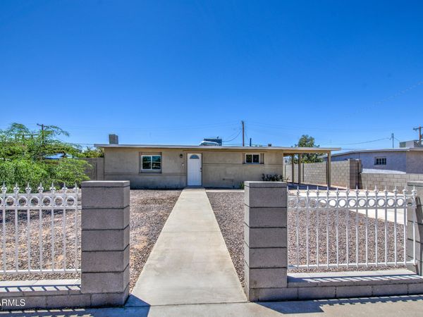 2225 E LYNNE Lane, Phoenix, AZ 85042