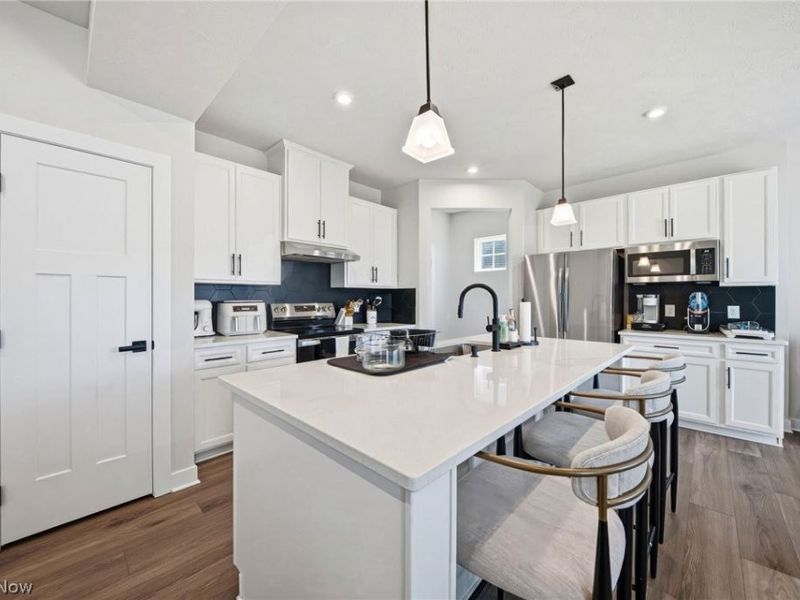 8082 Cora Court, North Ridgeville, OH 44039 Photo 7