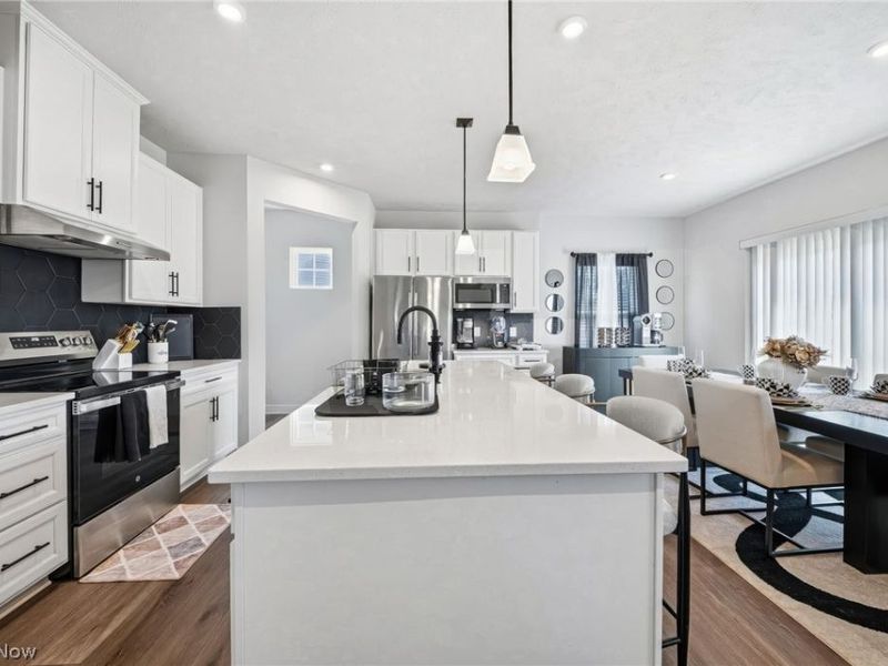 8082 Cora Court , North Ridgeville, OH 44039 Photo 6