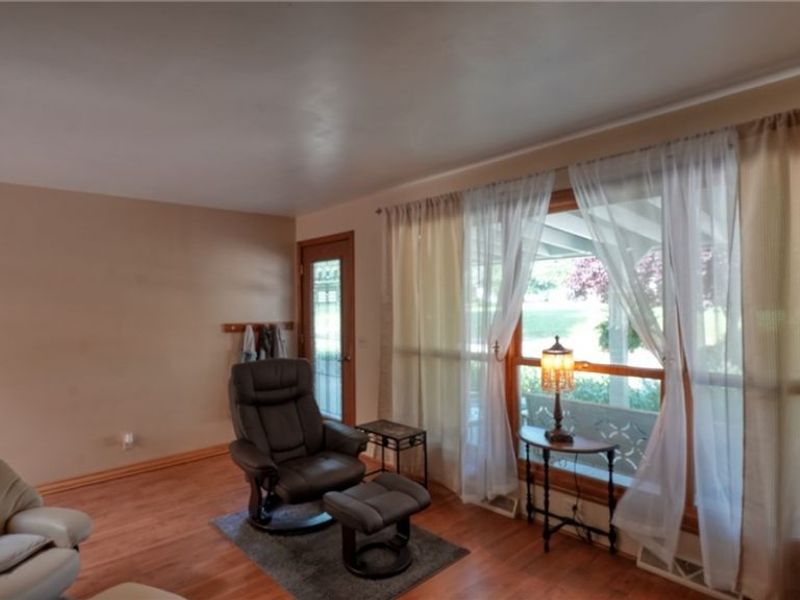 2270 Weiler Drive , Zanesville, OH 43701 Photo 7