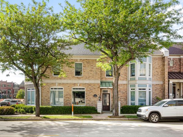 296 W Clay Avenue, Unit 4C, Muskegon, MI 49440