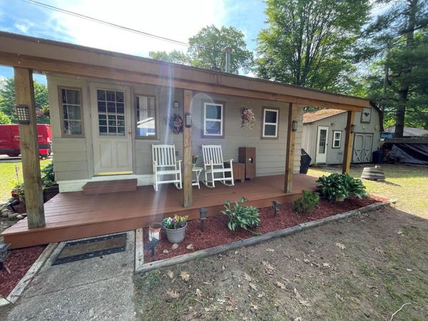 127 Mallard Avenue, Houghton Lake, MI 48629