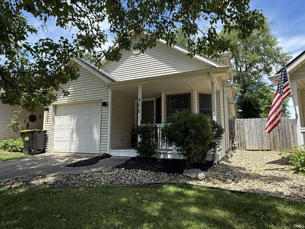 400 W Somersbe Place, Bloomington, IN 47403