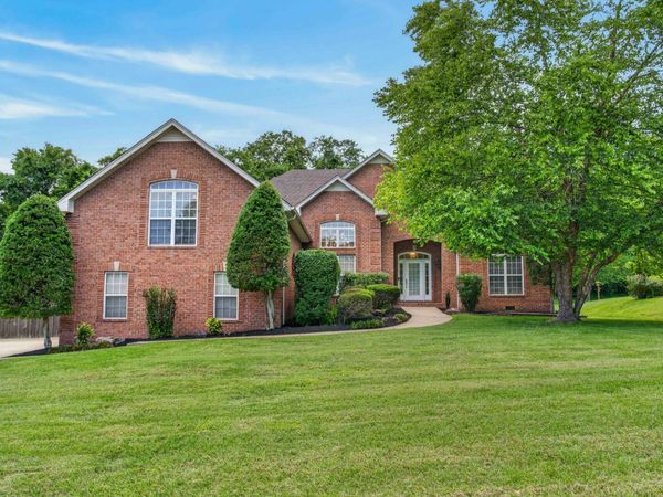 1015 Stafford Ct , Hendersonville, TN 37075