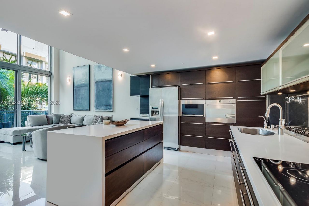 6000 Collins Ave , Unit 346, Miami Beach, FL 33140 Photo