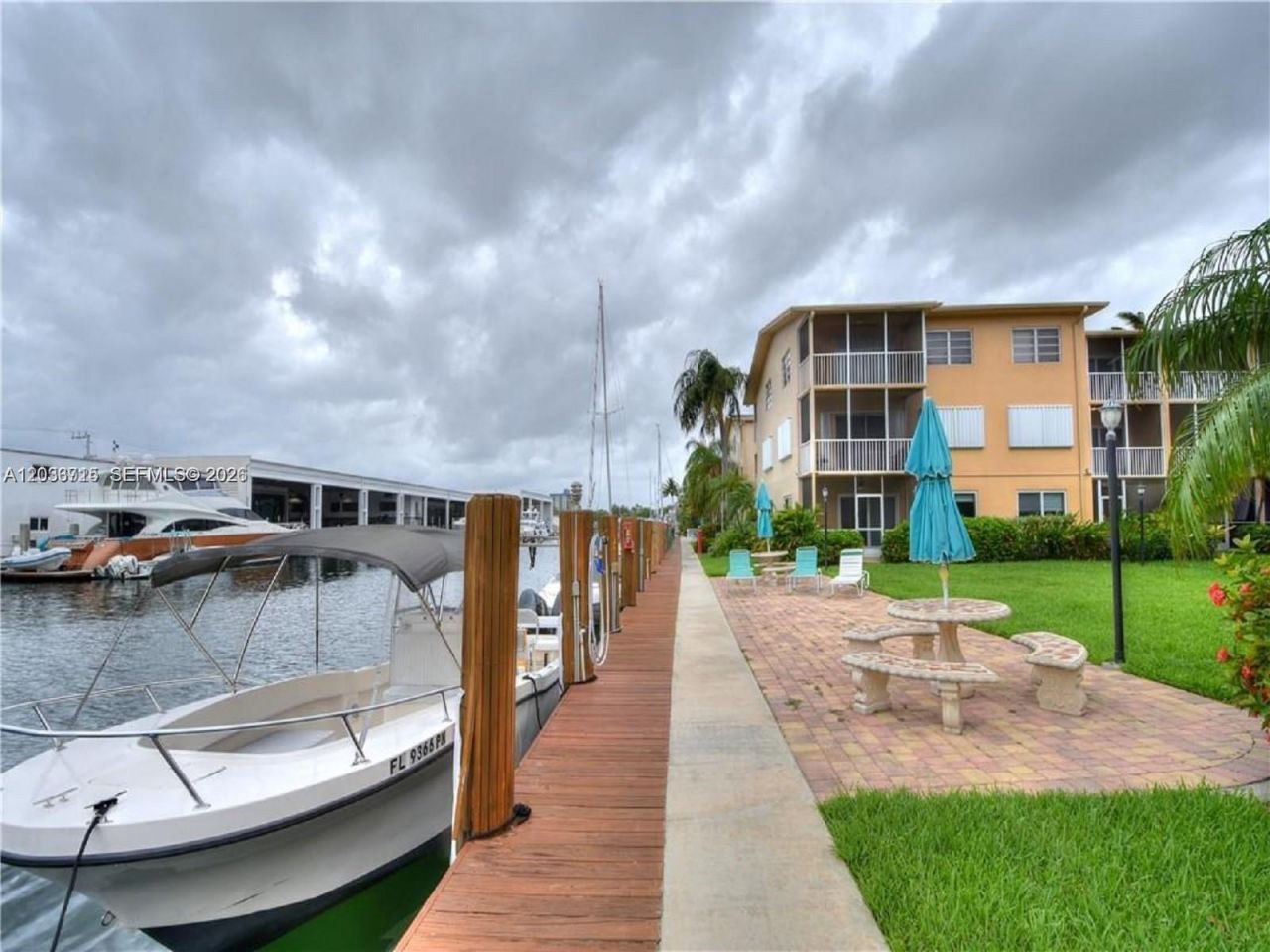 1510 SE 15th St , Unit 307, Fort Lauderdale, FL 33316 Photo