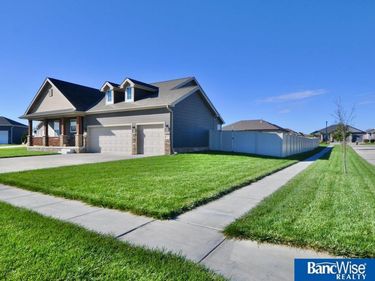 3123 N 93rd Court, Lincoln, NE 68507