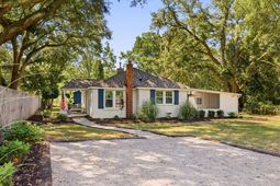 2811 Koger Lane photo 4