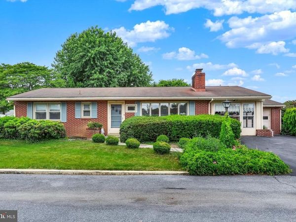 115 DOWNEY DRIVE, CHAMBERSBURG, PA 17202