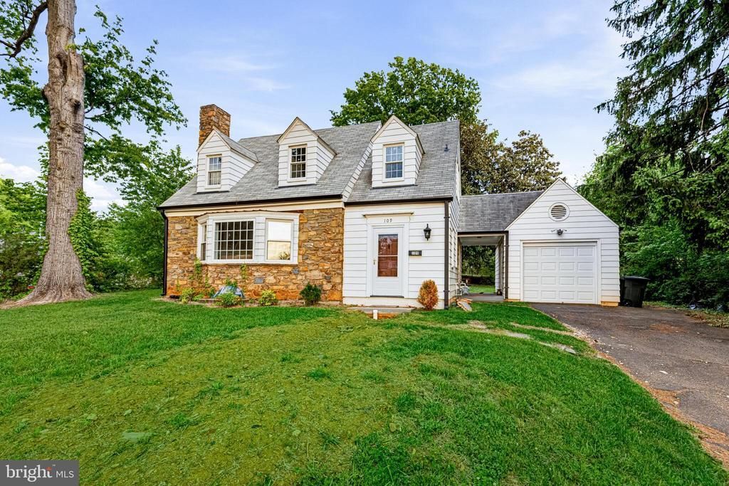 109 Broadview Avenue, Warrenton, VA 20186 Main Photo