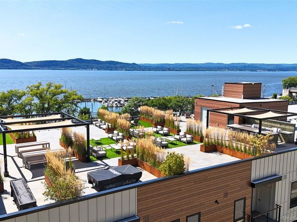 25 S Riverside Avenue, Unit 211, Croton-on-Hudson, NY 10520