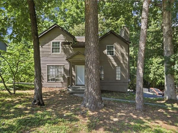 3848 Valley Brook Road , Snellville, GA 30039