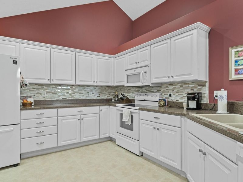 1501 Center Park Drive , Marion, OH 43302 Photo 14