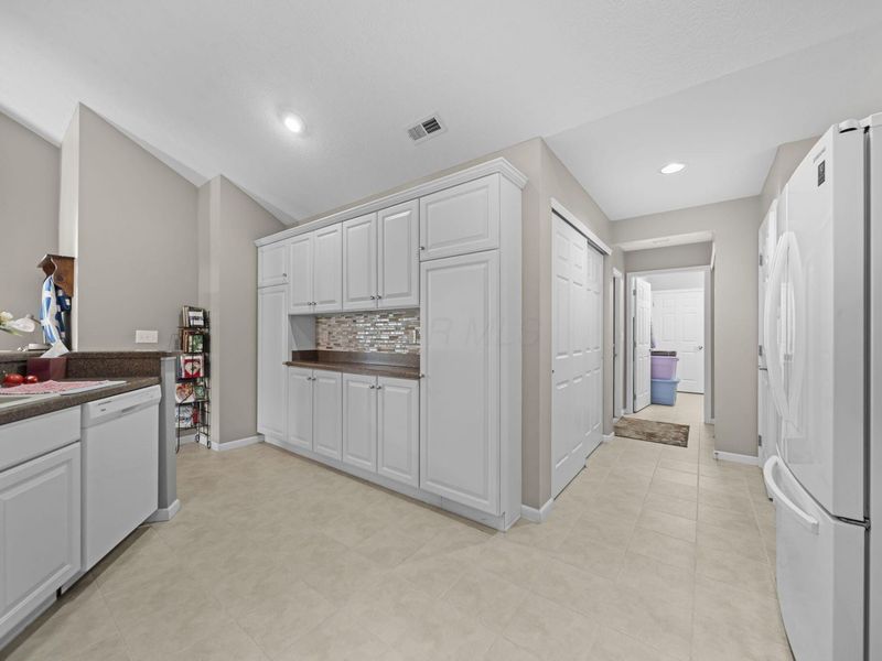 1501 Center Park Drive , Marion, OH 43302 Photo 16