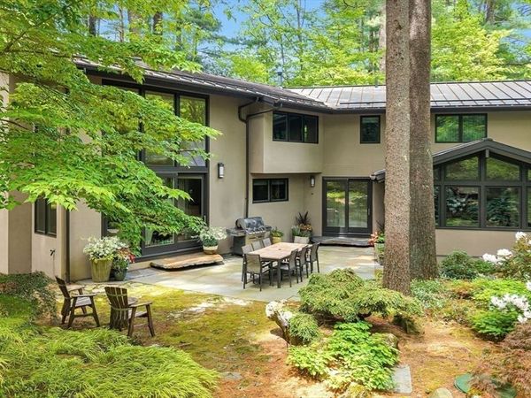6 Baldwin Circle, Weston, MA 02493