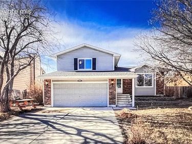 2016 Ambleside Drive, Colorado Springs, CO 80915