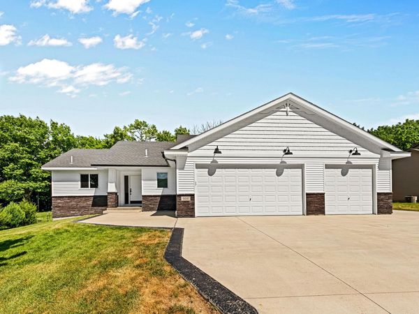 604 Nelson Lane, Center City, MN 55012