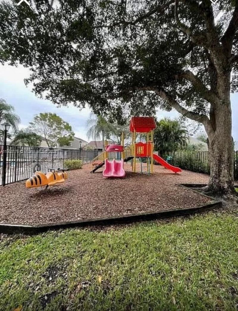 15813 W Waterside Circle, Unit 206, Sunrise, FL 33326 Photo