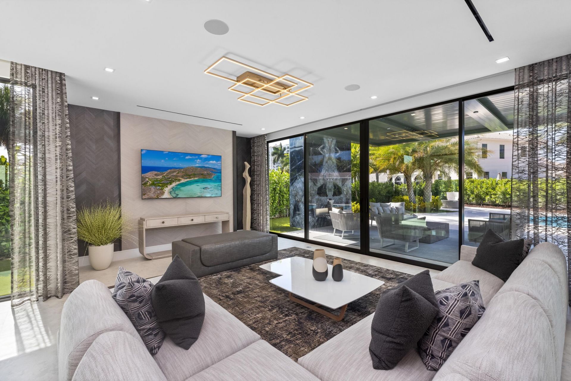 217 Thatch Palm Drive, Boca Raton, FL 33432 Photo