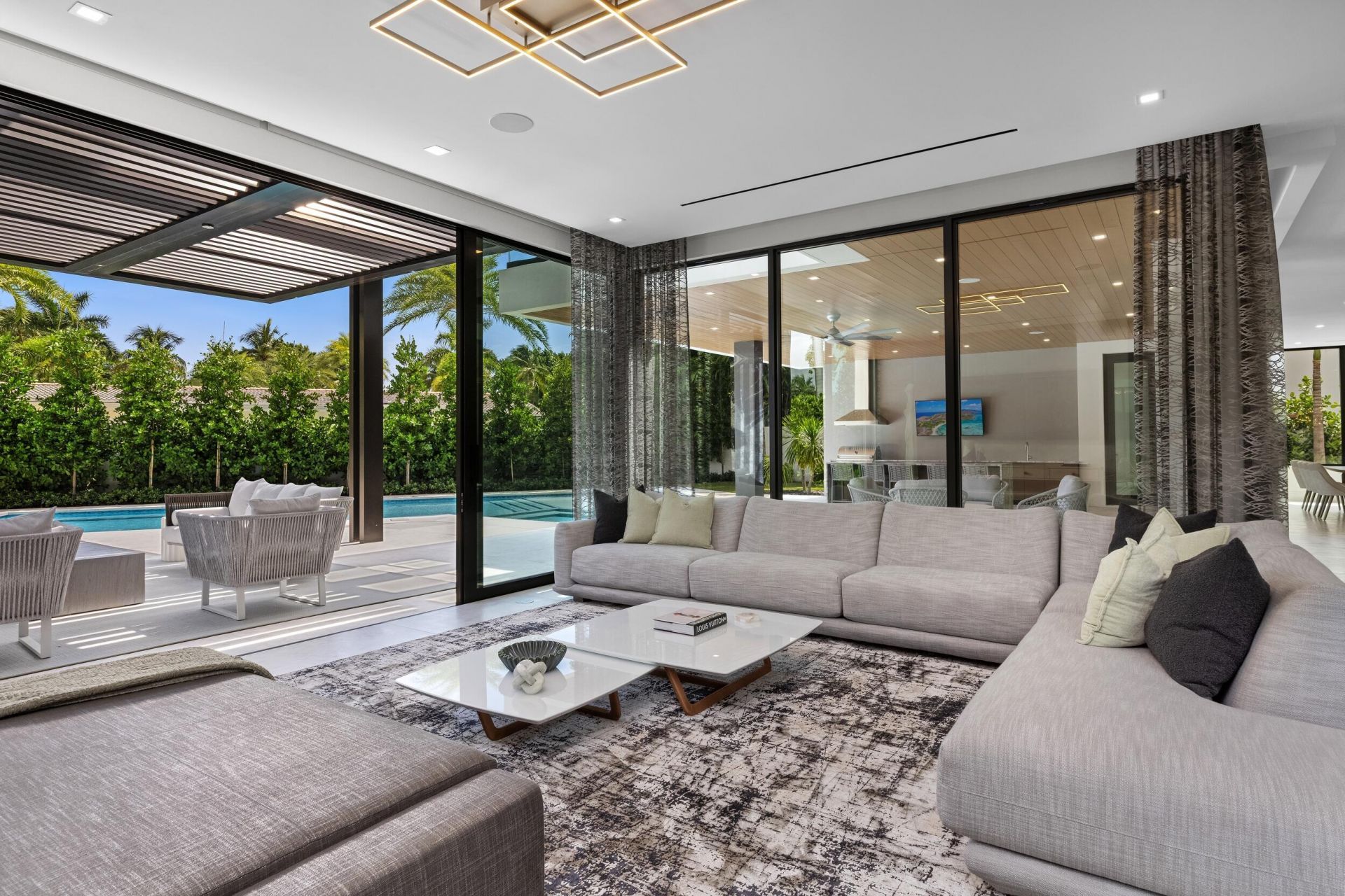 217 Thatch Palm Drive, Boca Raton, FL 33432 Photo