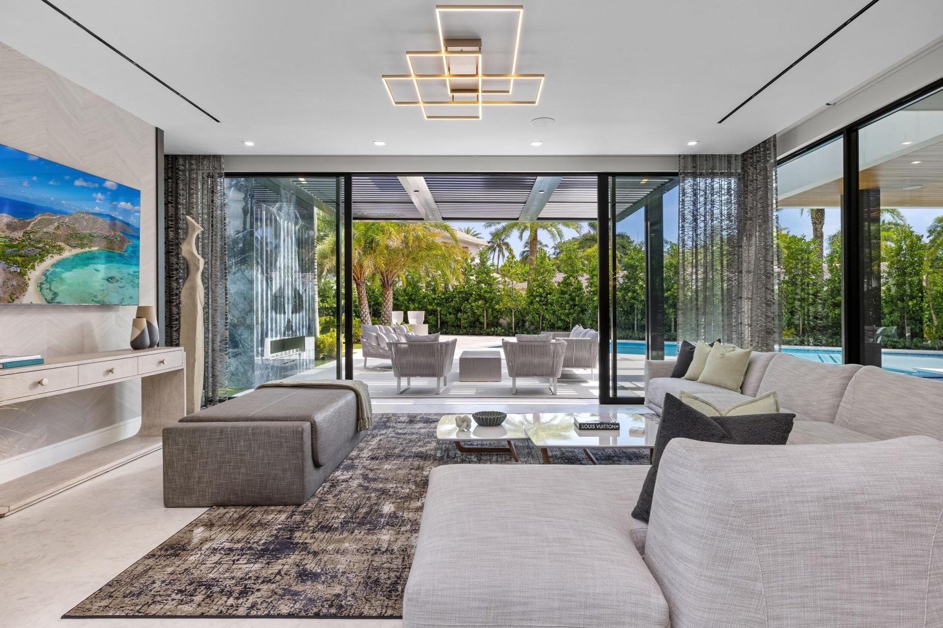 217 Thatch Palm Drive, Boca Raton, FL 33432 Photo