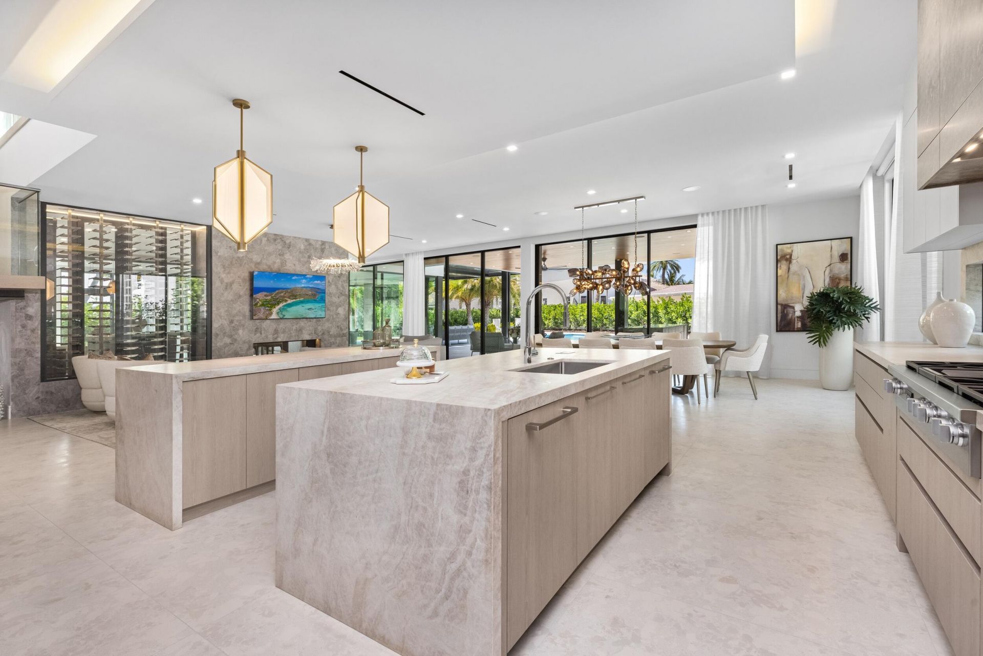 217 Thatch Palm Drive, Boca Raton, FL 33432 Photo