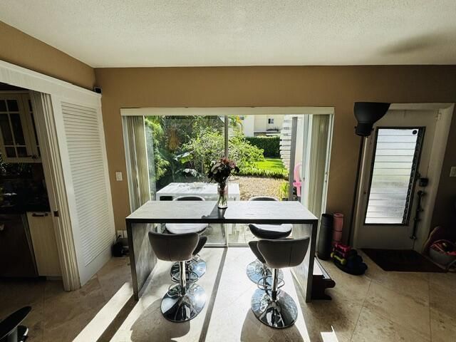 2901 33rd Avenue, Unit 1c, Fort Lauderdale, FL 33308 Photo