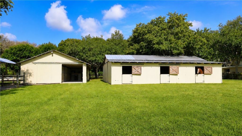 315 62nd Court Sw, Vero Beach, FL 32968 Photo
