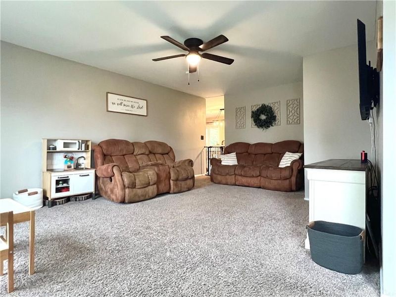 242 Pagett Drive, Germantown, OH 45327 Photo 9