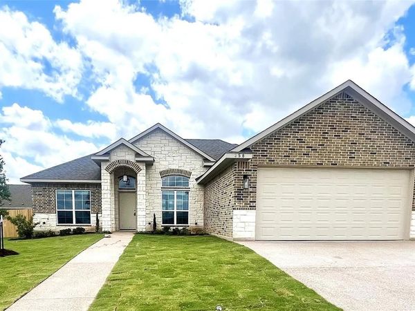 358 Frederick Drive, Robinson, TX 76706