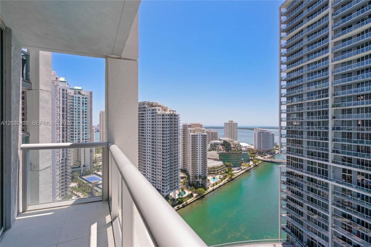 475 Brickell Ave, Unit 2607, Miami, FL 33131 Photo