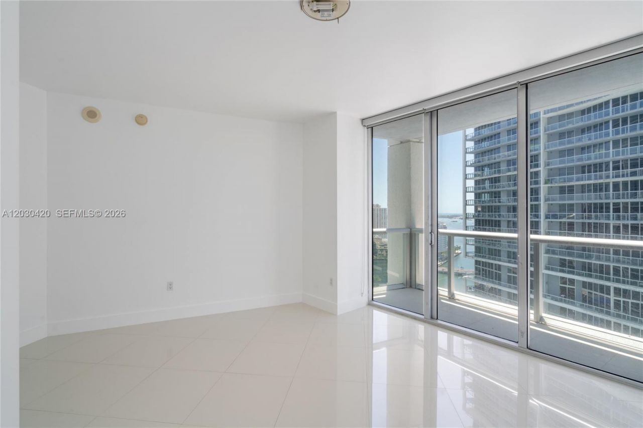 475 Brickell Ave, Unit 2607, Miami, FL 33131 Photo