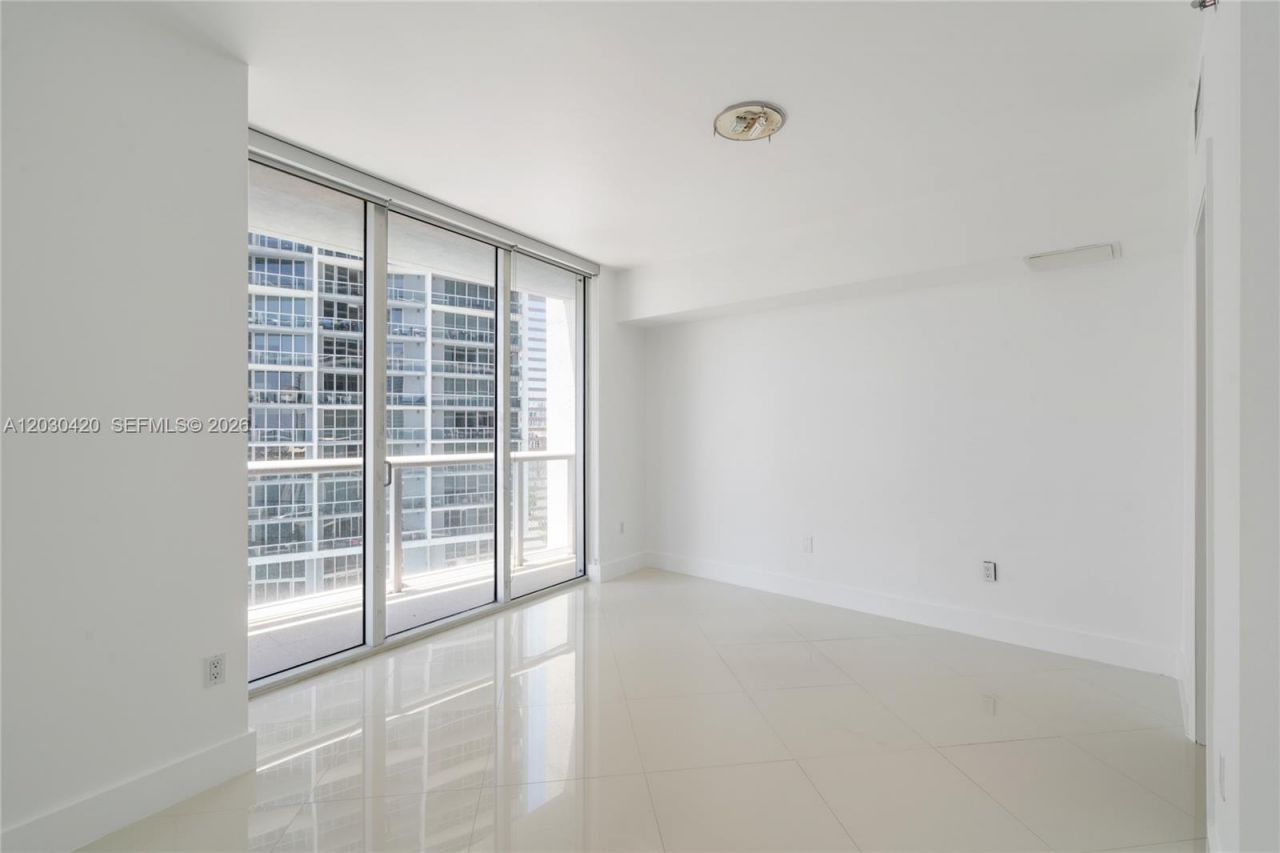 475 Brickell Ave, Unit 2607, Miami, FL 33131 Photo