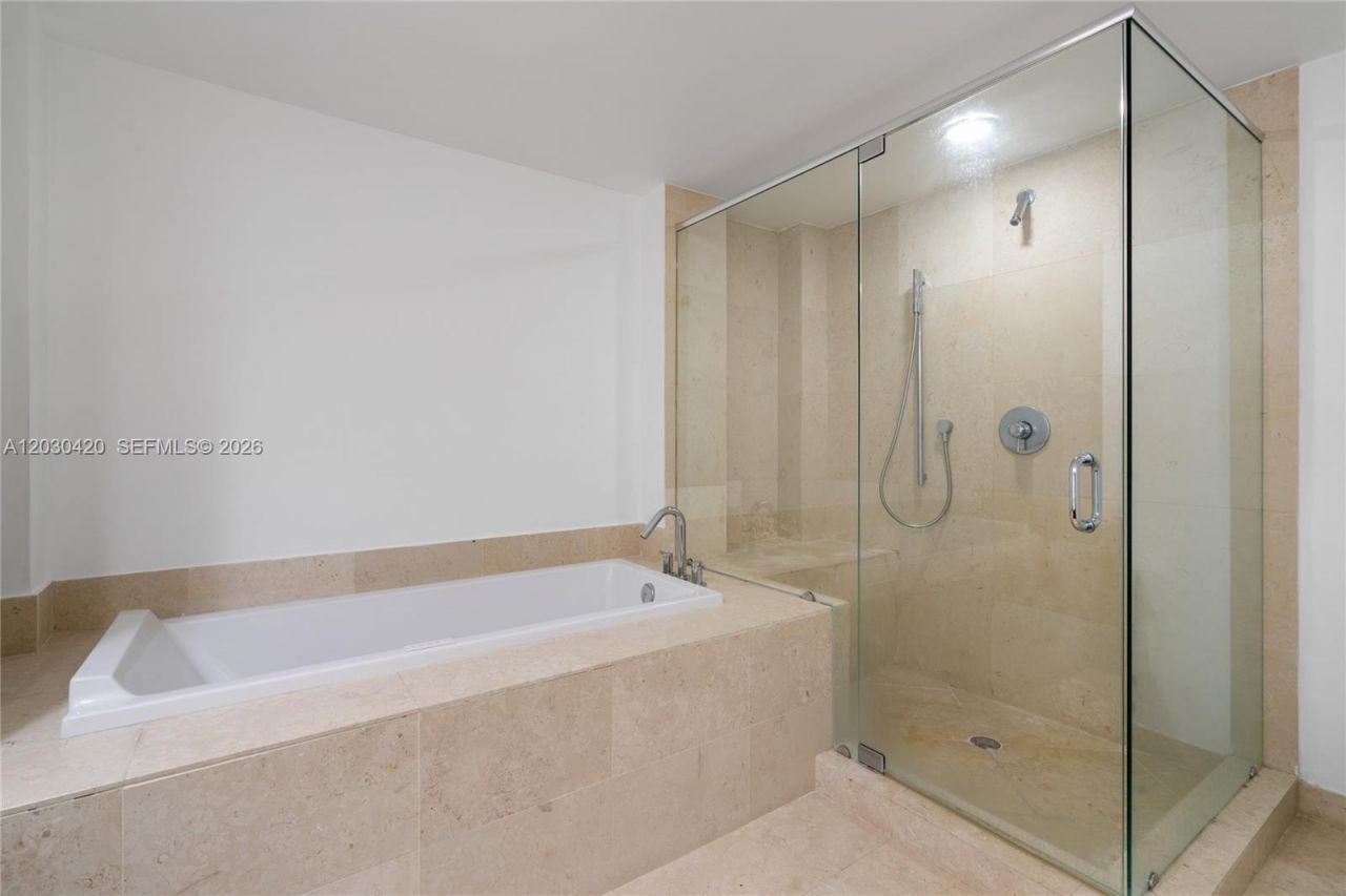 475 Brickell Ave, Unit 2607, Miami, FL 33131 Photo