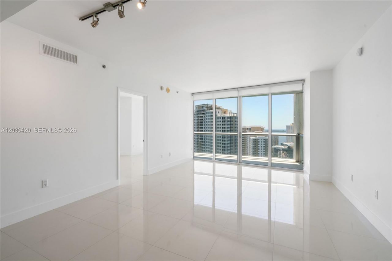 475 Brickell Ave, Unit 2607, Miami, FL 33131 Photo