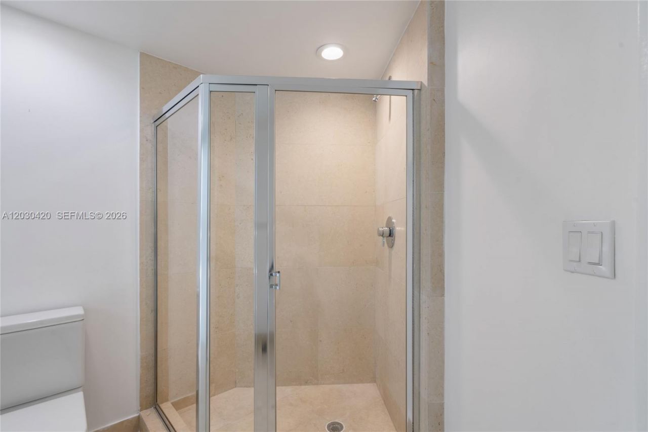 475 Brickell Ave, Unit 2607, Miami, FL 33131 Photo