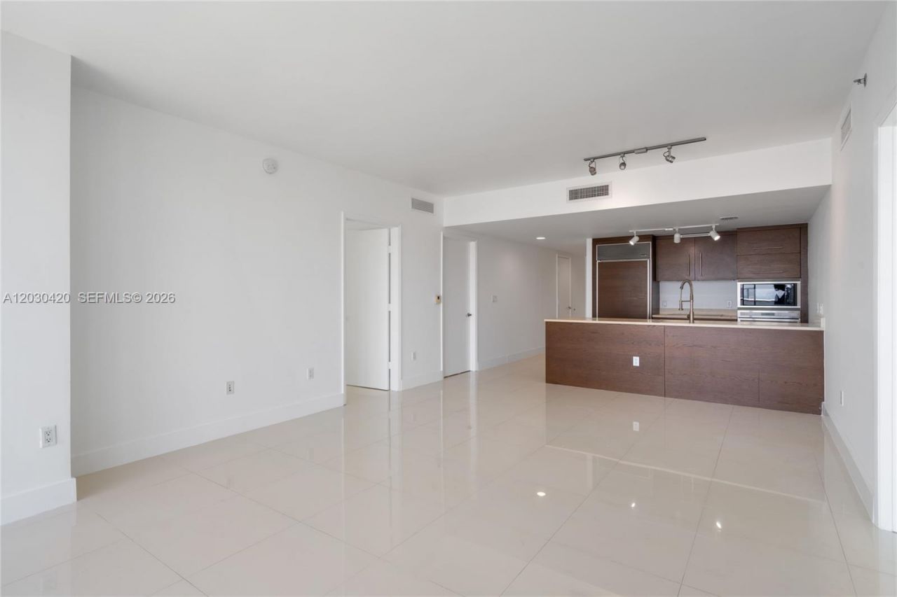 475 Brickell Ave, Unit 2607, Miami, FL 33131 Photo