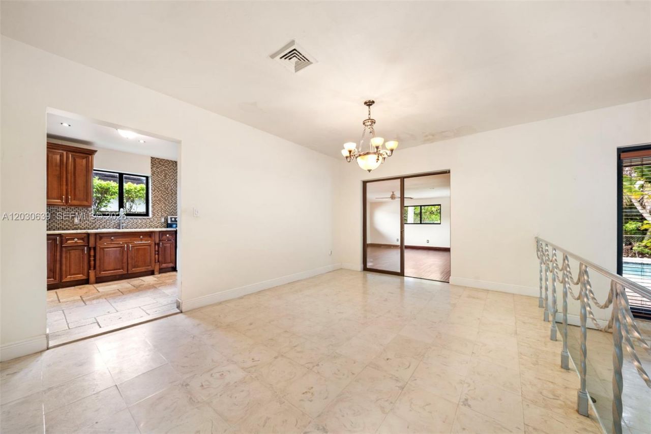 6311 SW 65th Ave , South Miami, FL 33143 Photo