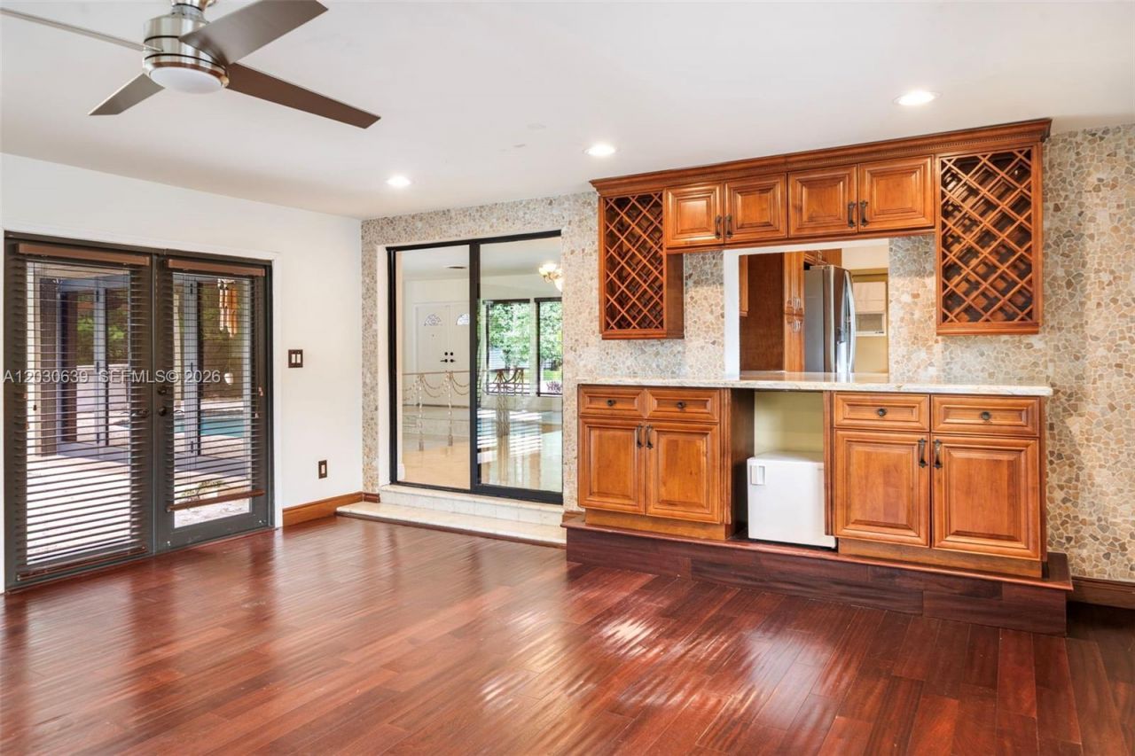 6311 SW 65th Ave , South Miami, FL 33143 Photo