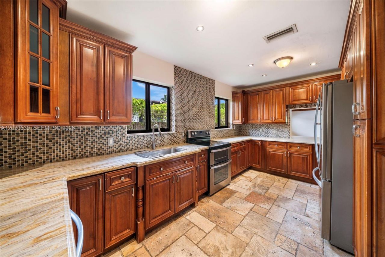 6311 SW 65th Ave , South Miami, FL 33143 Photo