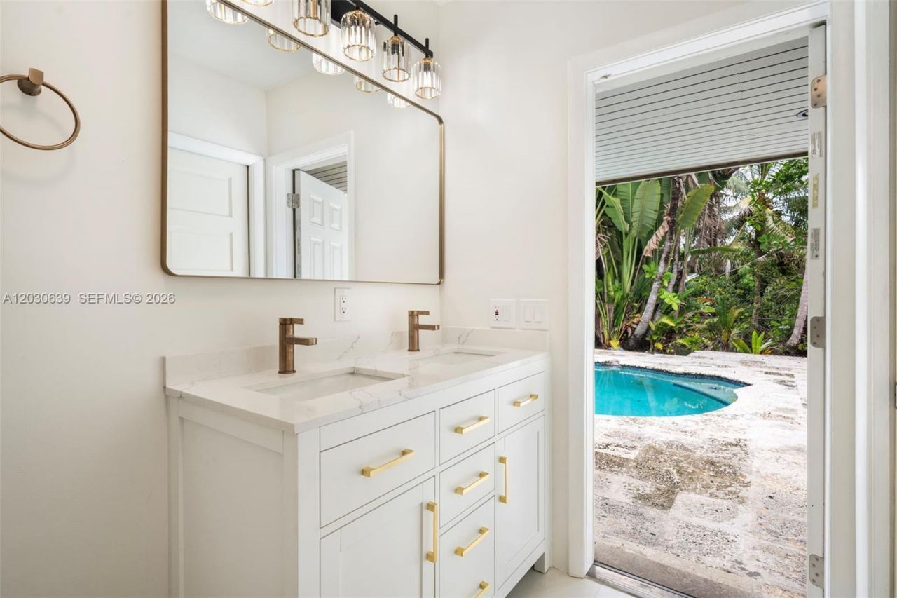 6311 SW 65th Ave , South Miami, FL 33143 Photo