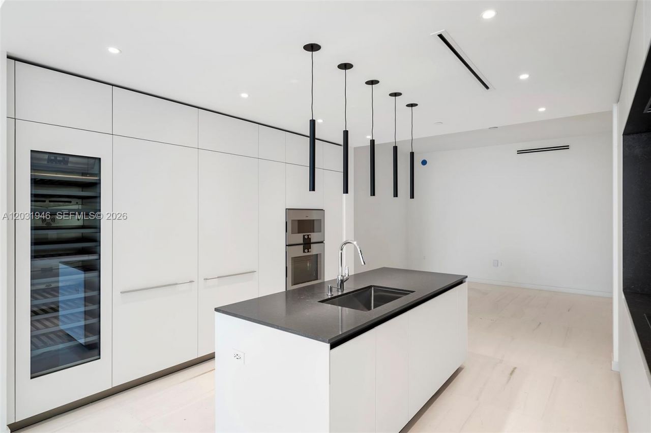 300 Biscayne Blvd Way , Unit 1904C, Miami, FL 33131 Photo