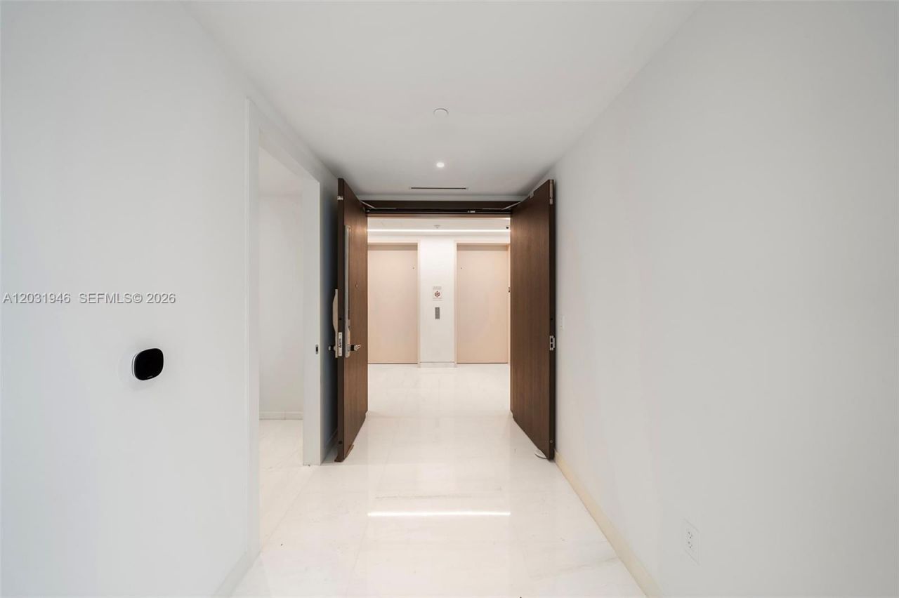 300 Biscayne Blvd Way , Unit 1904C, Miami, FL 33131 Photo