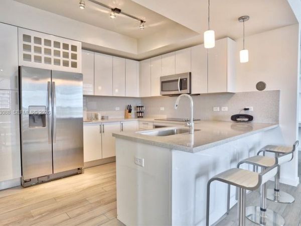 999 SW 1st Ave , Unit 2404, Miami, FL 33130